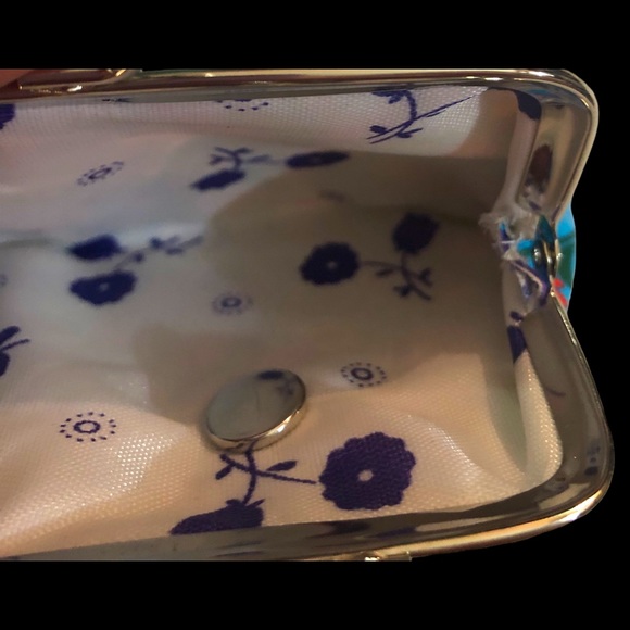 CUTE FLORAL PRINT INTERCHANGEABLE SNAP BUTTON COIN/CHANGE PURSE - Picture 6 of 7
